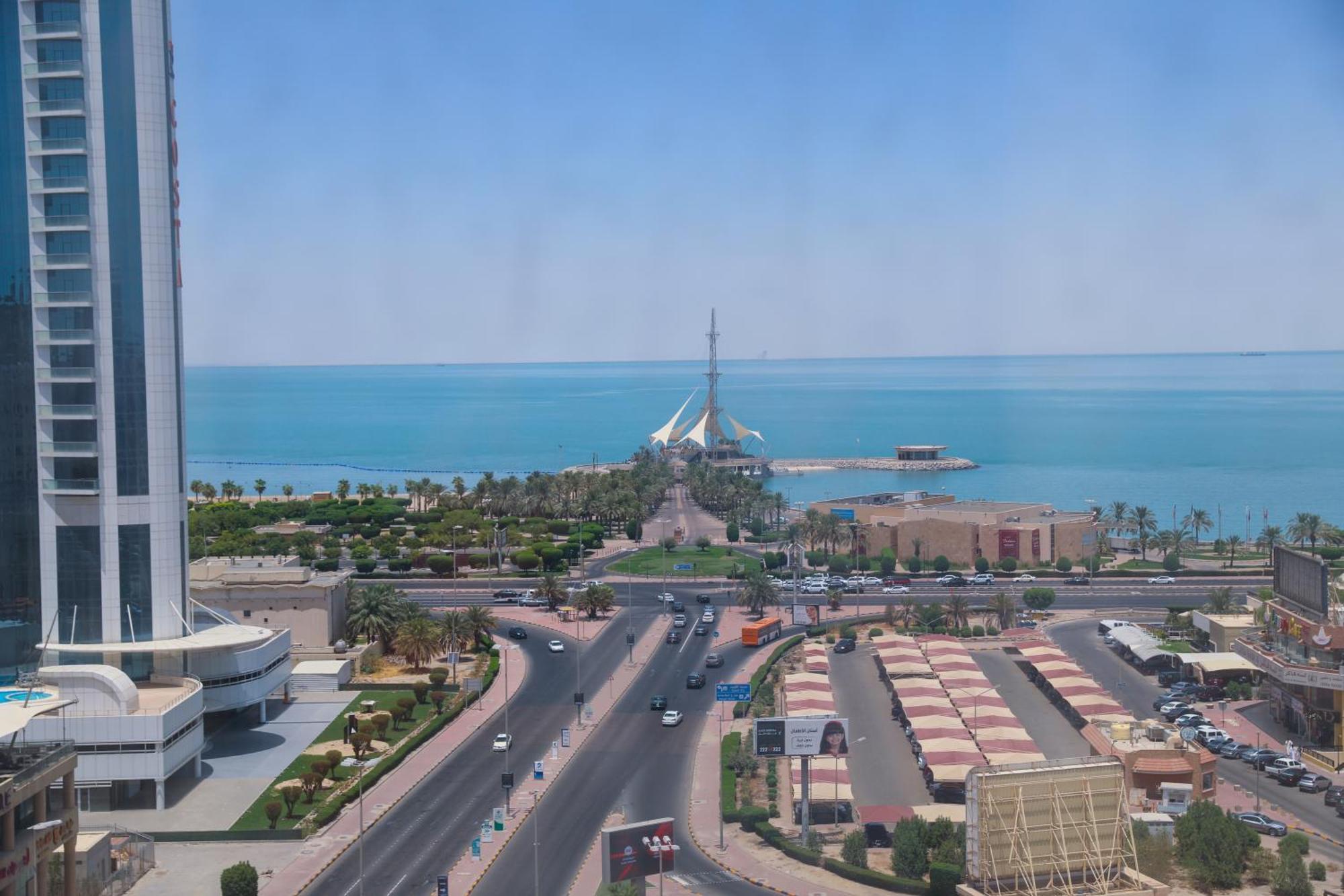 Laguna Hotel Suites Кувейт Экстерьер фото