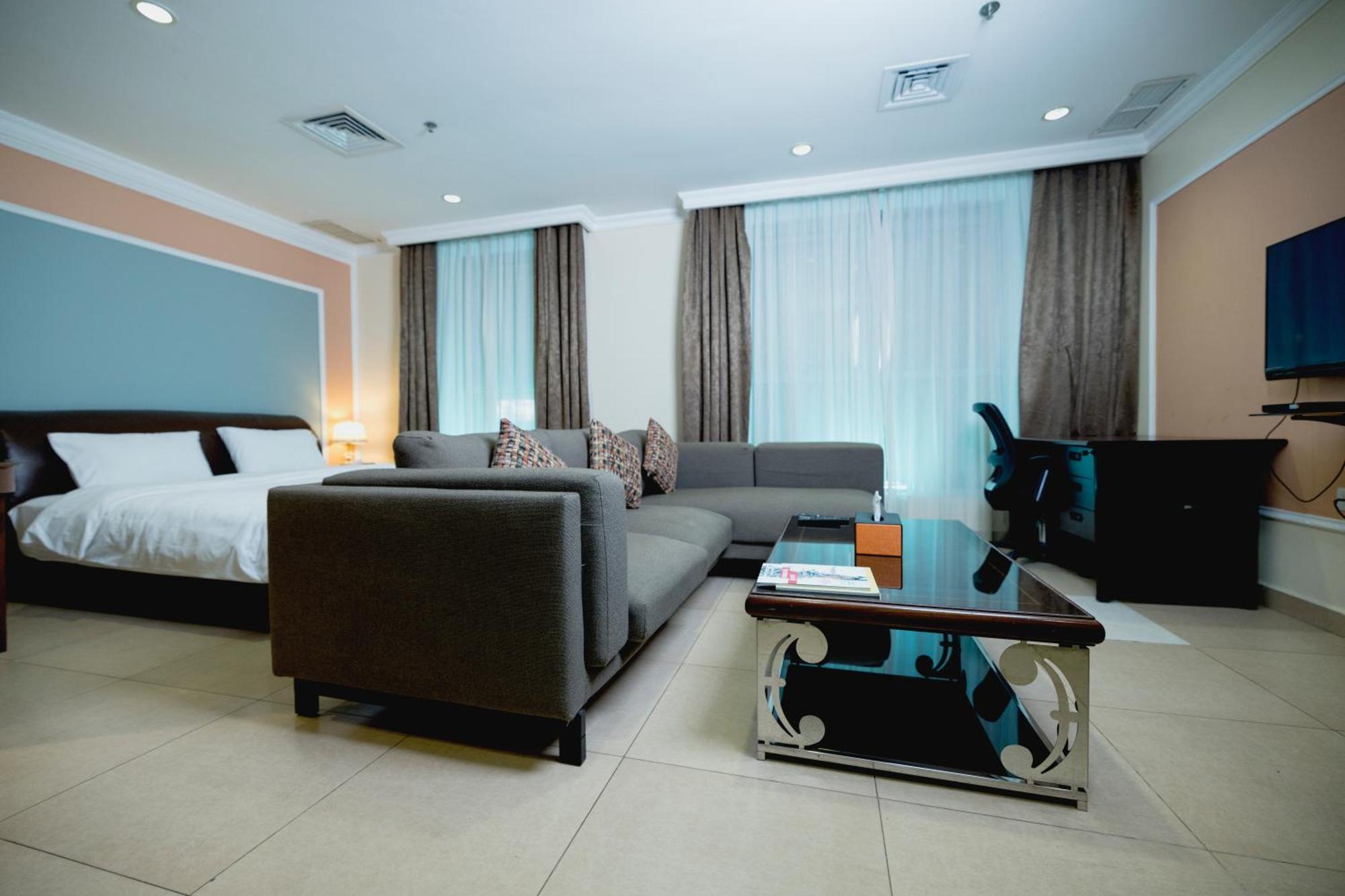 Laguna Hotel Suites Кувейт Экстерьер фото